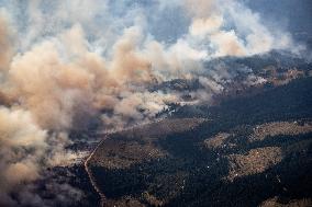 White Rock Lake Wildfire Expected To Grow - Canada