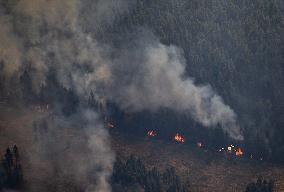 White Rock Lake Wildfire Expected To Grow - Canada