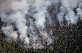 White Rock Lake Wildfire Expected To Grow - Canada