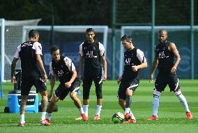 First Lionel Messing Training Session At PSG - Saint-Germain-en-Laye