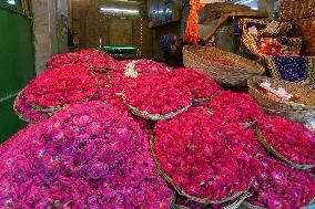 Selling Rose petals in Rajasthan