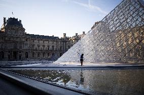 Holidaymakers Staying Away - Paris