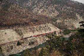 Lytton Creek Wildfire Rages - Canada