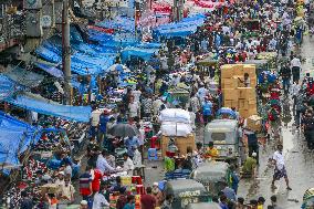 No Social Distancing at the market - Dhaka
