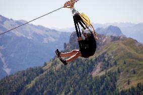 Giant Zip Line In Serre Chavalier - France