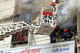 Fire at six-storey building in Dhaka - Bangladesh