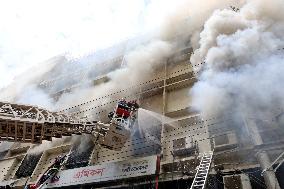 Fire at six-storey building in Dhaka - Bangladesh