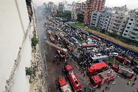 Fire at six-storey building in Dhaka - Bangladesh