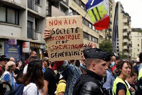 Yellow Vests' rally against the health pass - Paris