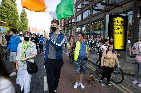 Emmanuel Macron visits the city center - Dublin
