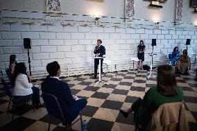 Emmanuel Macron visits Trinity College - Dublin