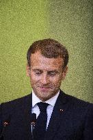 Emmanuel Macron and Irakian Prime Minister Moustafa Al-Kazimi make a statement to the press - Bagdad