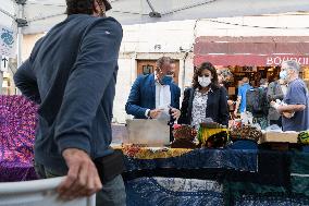 Anne Hidalgo walks throught the streets during the summer annual PS congress- Blois