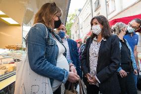 Anne Hidalgo walks throught the streets during the summer annual PS congress- Blois