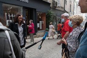 Anne Hidalgo walks throught the streets during the summer annual PS congress- Blois