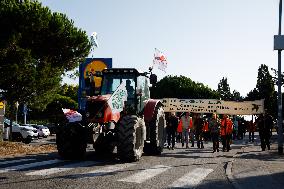 Les Republicains Summer University - ADCGELA Manifestation - La Baule