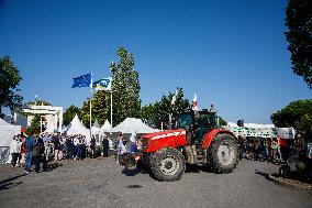 Les Republicains Summer University - ADCGELA Manifestation - La Baule