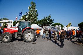 Les Republicains Summer University - ADCGELA Manifestation - La Baule