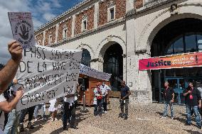 Protesters against the sanitary pass and vaccination - Blois