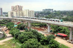 Metro rail makes test trip in Dhaka