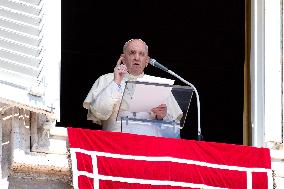 Pope Francis delivers his Angelus prayer - Vatican