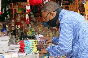 Devotees Prepare Annual Hindu Festival - Dhaka