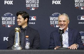 Ohtani gets special award from MLB commissioner