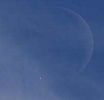 Lunar occultation of Venus