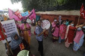 Workers of Delhi Asha Kamgar Union protest - New Delhi