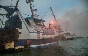 Sea Shepherd join fishermen demo against offshore wind plan â Le Havre