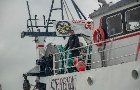 Sea Shepherd join fishermen demo against offshore wind plan â Le Havre