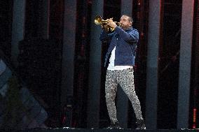 Global Citizen Live Paris - Angelique Kidjo and Ibrahim Maalouf