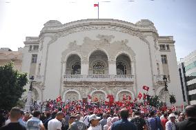 Thousands Rally Against President Saied - Tunis