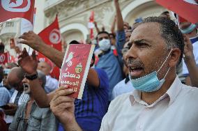 Thousands Rally Against President Saied - Tunis