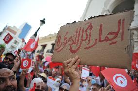 Thousands Rally Against President Saied - Tunis