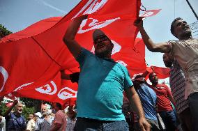 Thousands Rally Against President Saied - Tunis