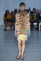 PFW - Kenneth Ize Runway