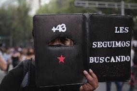 March For 43 Students Killed Seven Years Ago - Mexico