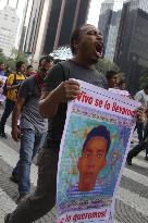 March For 43 Students Killed Seven Years Ago - Mexico