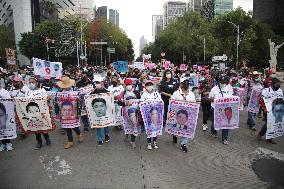 March For 43 Students Killed Seven Years Ago - Mexico