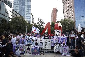 March For 43 Students Killed Seven Years Ago - Mexico