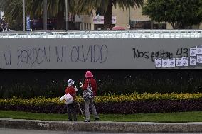 March For 43 Students Killed Seven Years Ago - Mexico