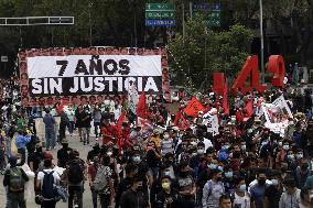 March For 43 Students Killed Seven Years Ago - Mexico
