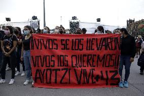 March For 43 Students Killed Seven Years Ago - Mexico