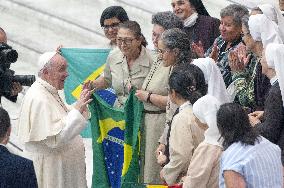 Pope Francis During Weekly General Audience - Vatican