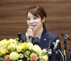 5-time Olympic women's weightlifter Miyake retires