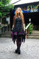 Gothic & Lolita fashion