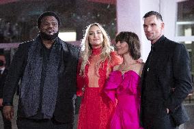 Venice - Mona Lisa And The Blood Moon Premiere AM