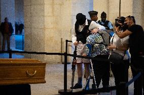 Public hommage to Jean-Paul Belmondo - Paris