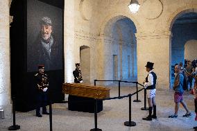 Public hommage to Jean-Paul Belmondo - Paris